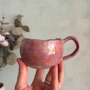 taza yo soy libre , rosa palo hecha pro agalma ceramics