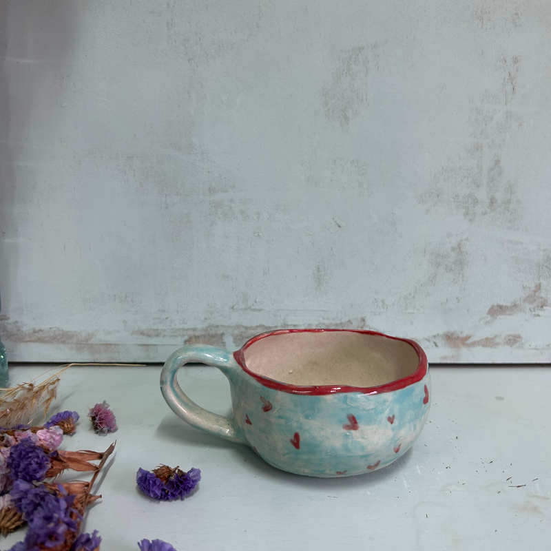 Taza verde agua con corazones rojos Mediana - Imagen 5