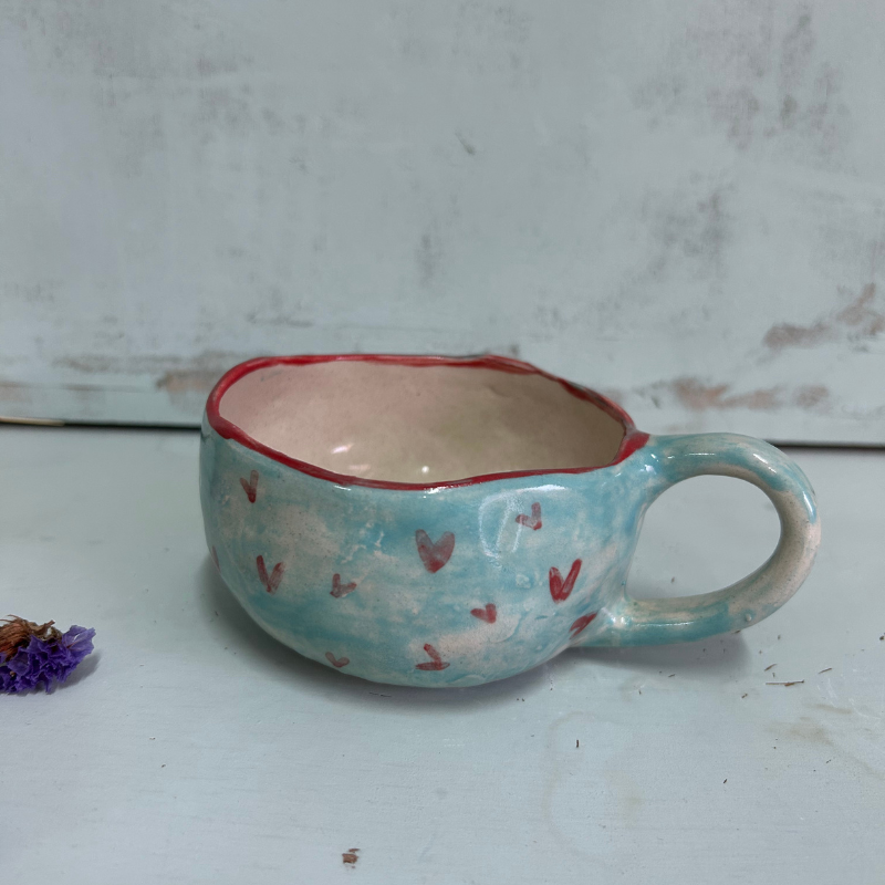 Taza verde agua con corazones rojos Mediana - Imagen 7