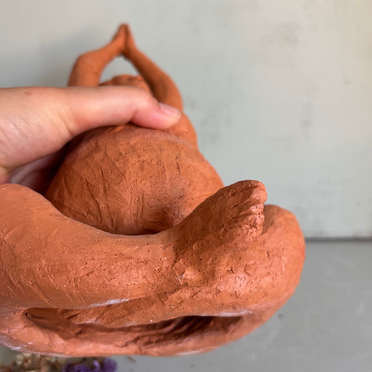 Escultura de la abundancia | Escultura Cerámica Artesanal en Gres | Agalma Ceramics - Imagen 7